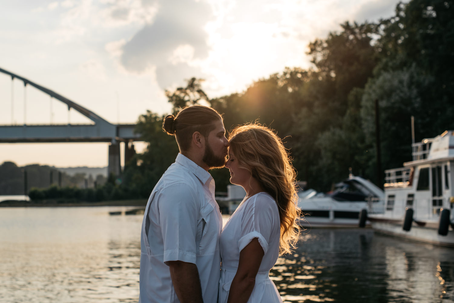 pittsburgh_boat_engagement_session_-11.jpg