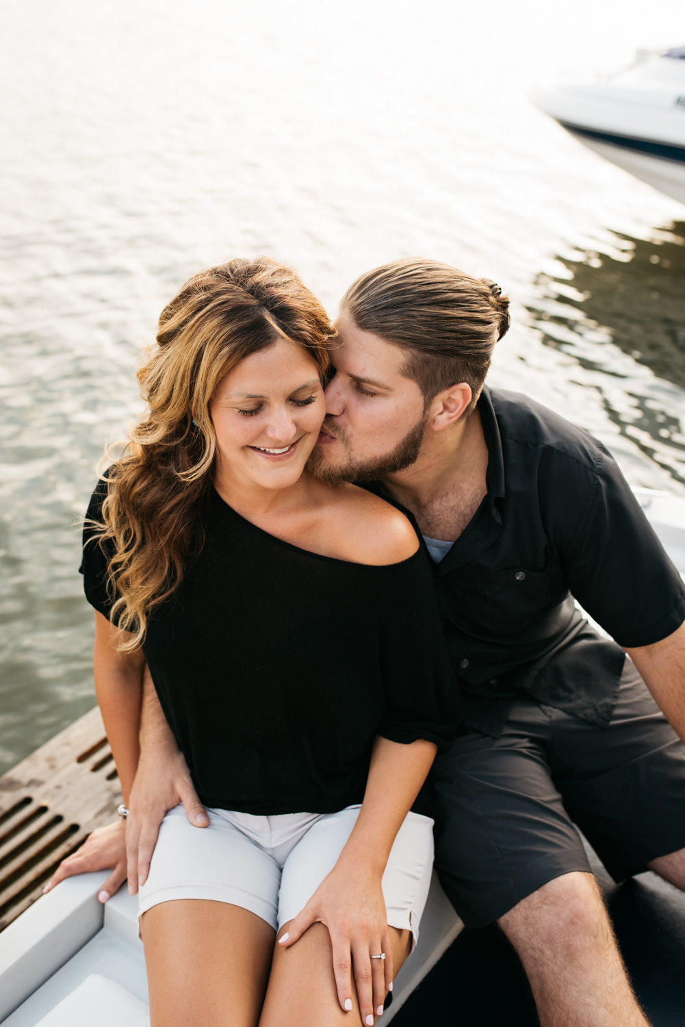 pittsburgh_boat_engagement_session_-33.jpg