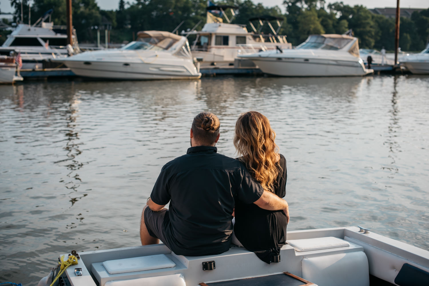 pittsburgh_boat_engagement_session_-4.jpg