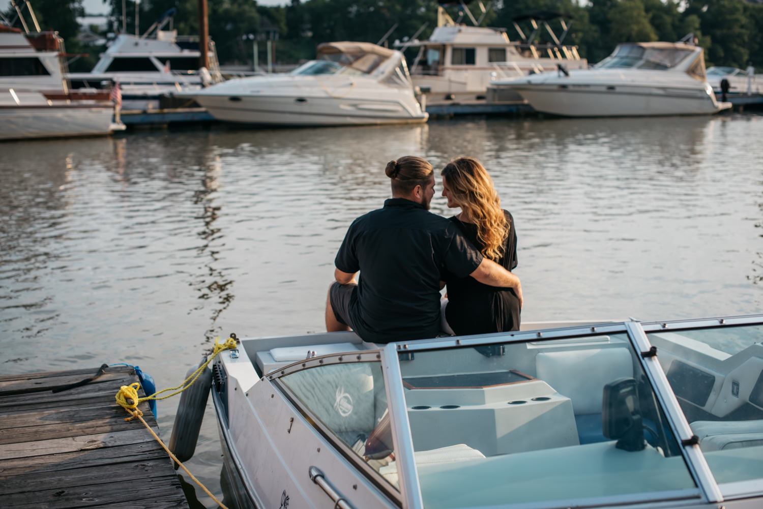 pittsburgh_boat_engagement_session_-5.jpg
