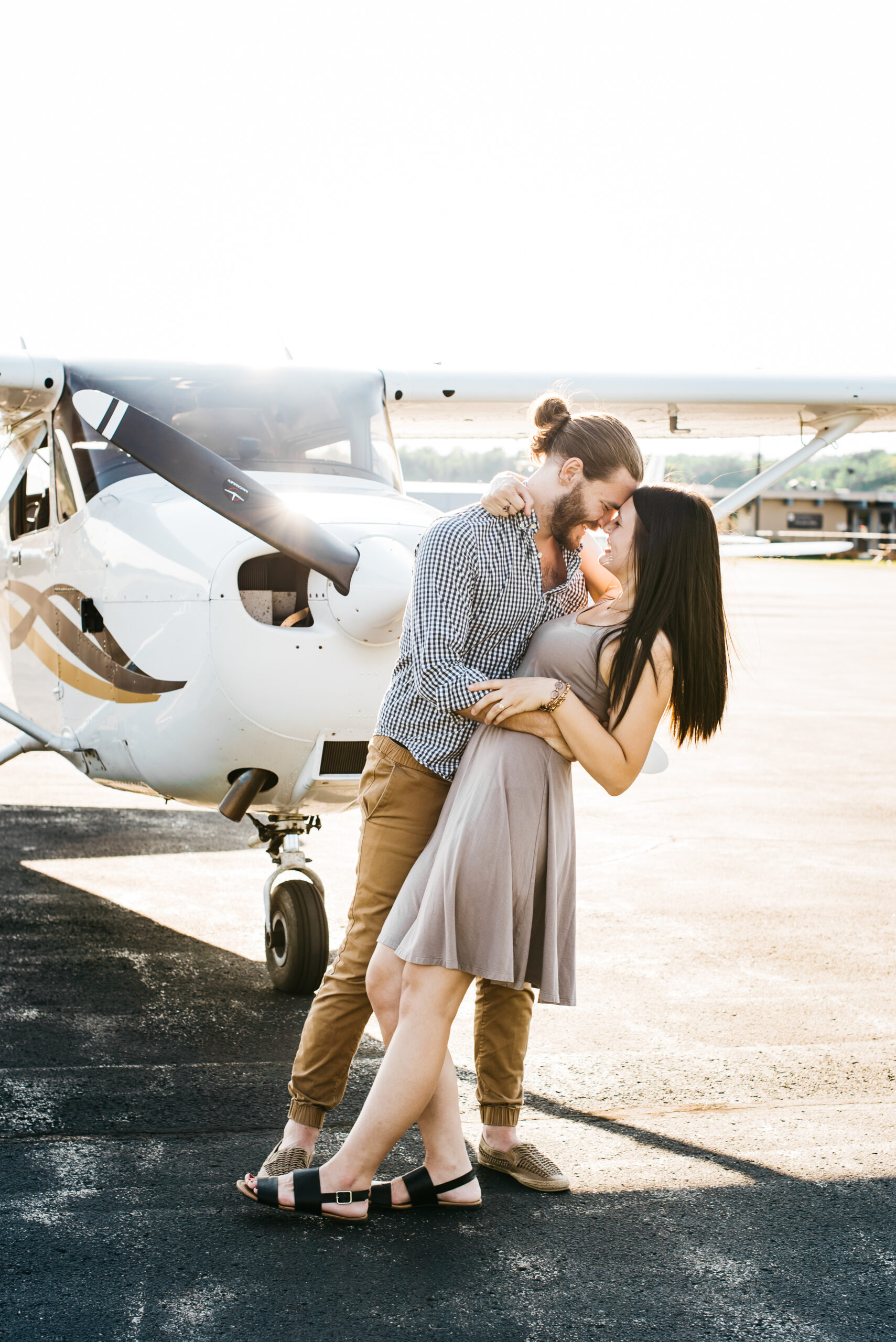 Pittsburgh_airplane_engagement_session010.jpg