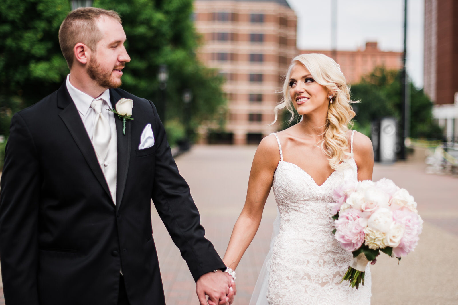 bride and groom at Duquesne University Wedding