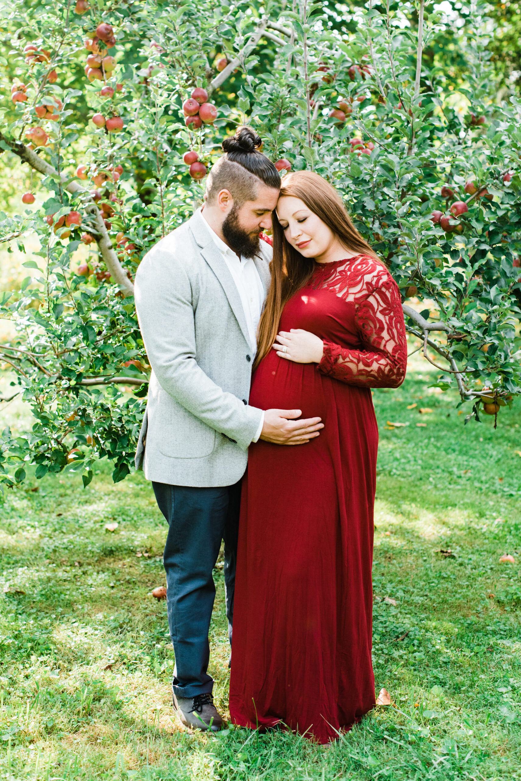 pittsburgh-maternity-photographers-winery-apple-orchard-session_1.jpg