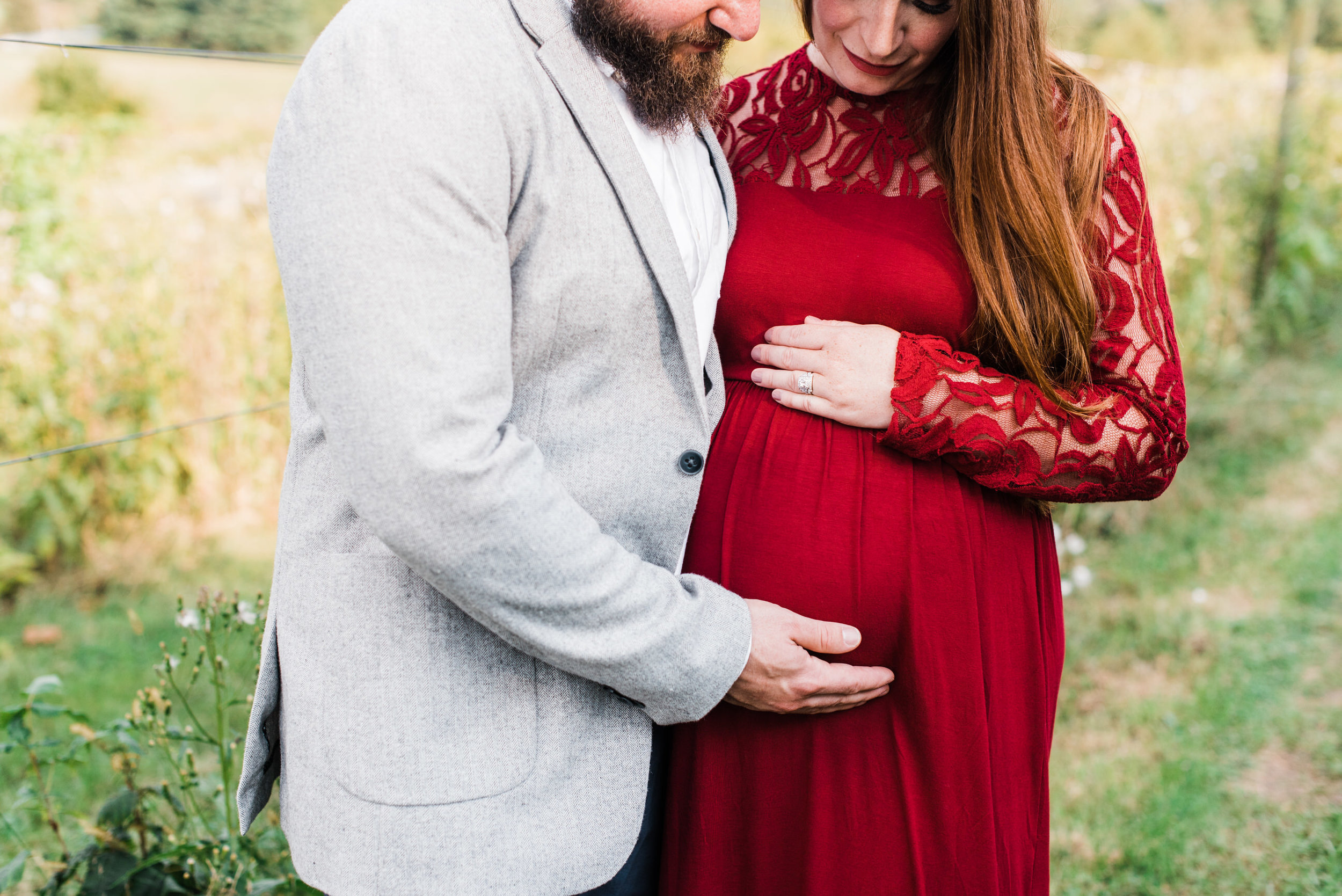 pittsburgh-maternity-photographers-winery-apple-orchard-session_12.jpg