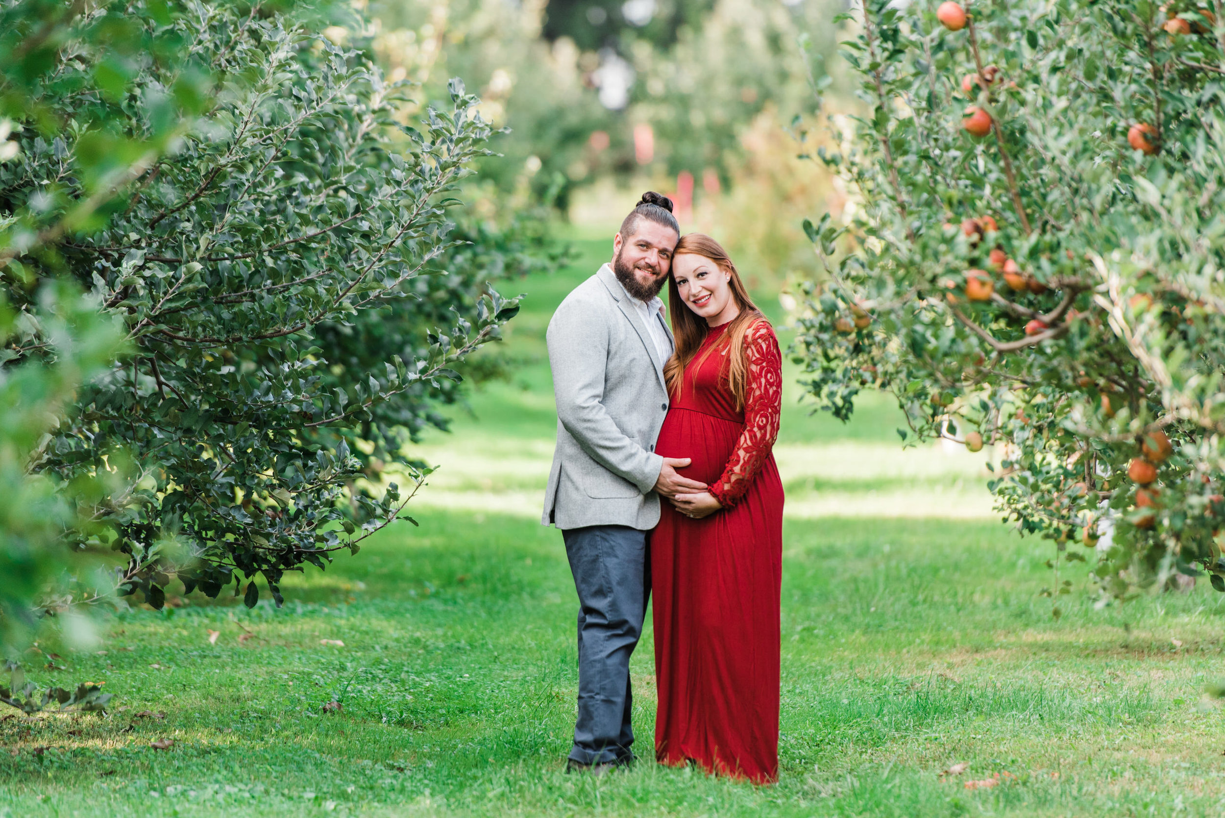 pittsburgh-maternity-photographers-winery-apple-orchard-session_24.jpg