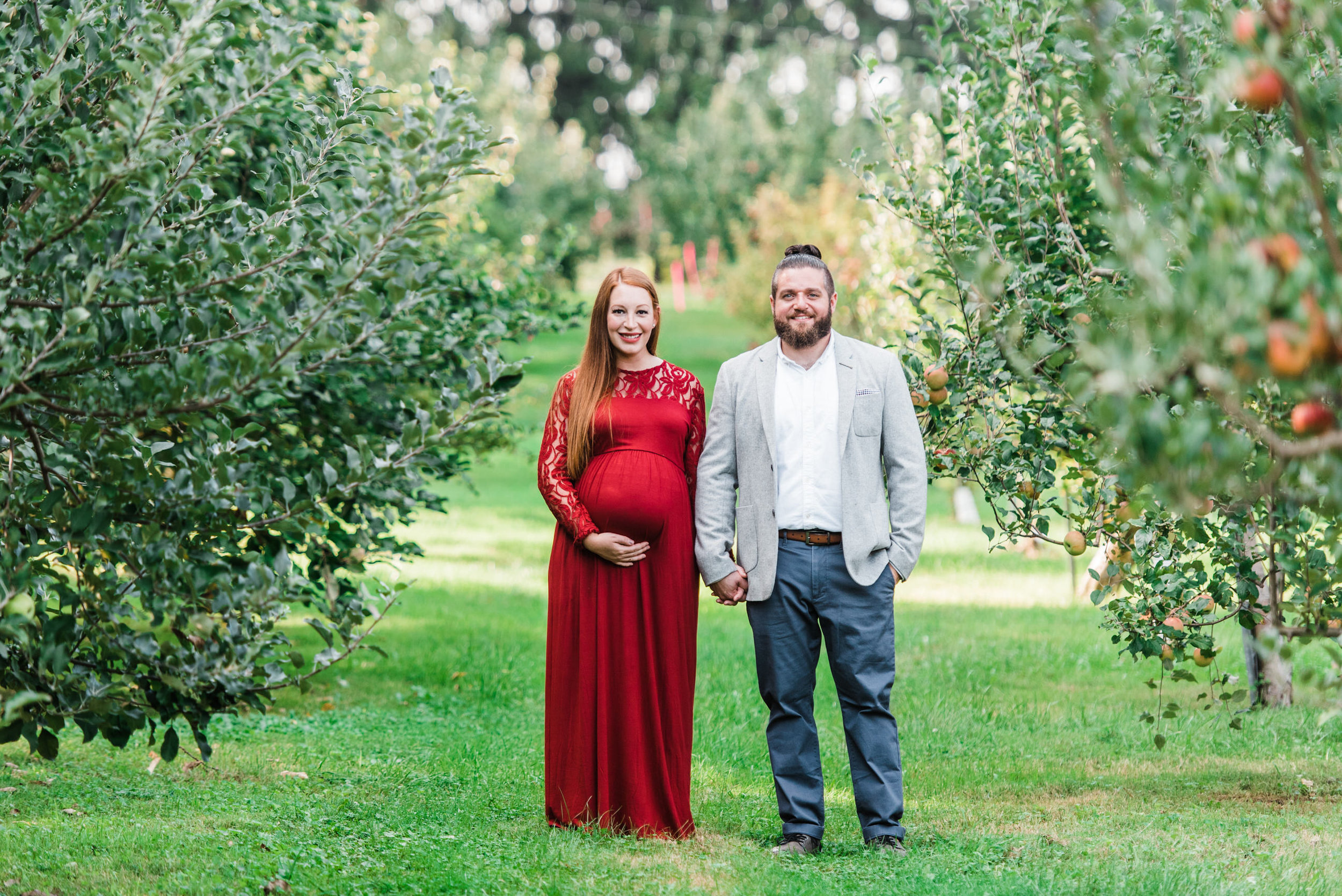 pittsburgh-maternity-photographers-winery-apple-orchard-session_33.jpg