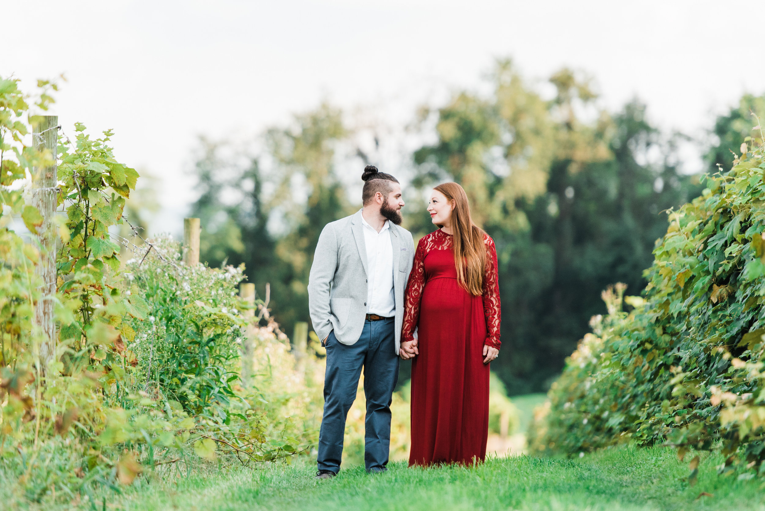 pittsburgh-maternity-photographers-winery-apple-orchard-session_35.jpg