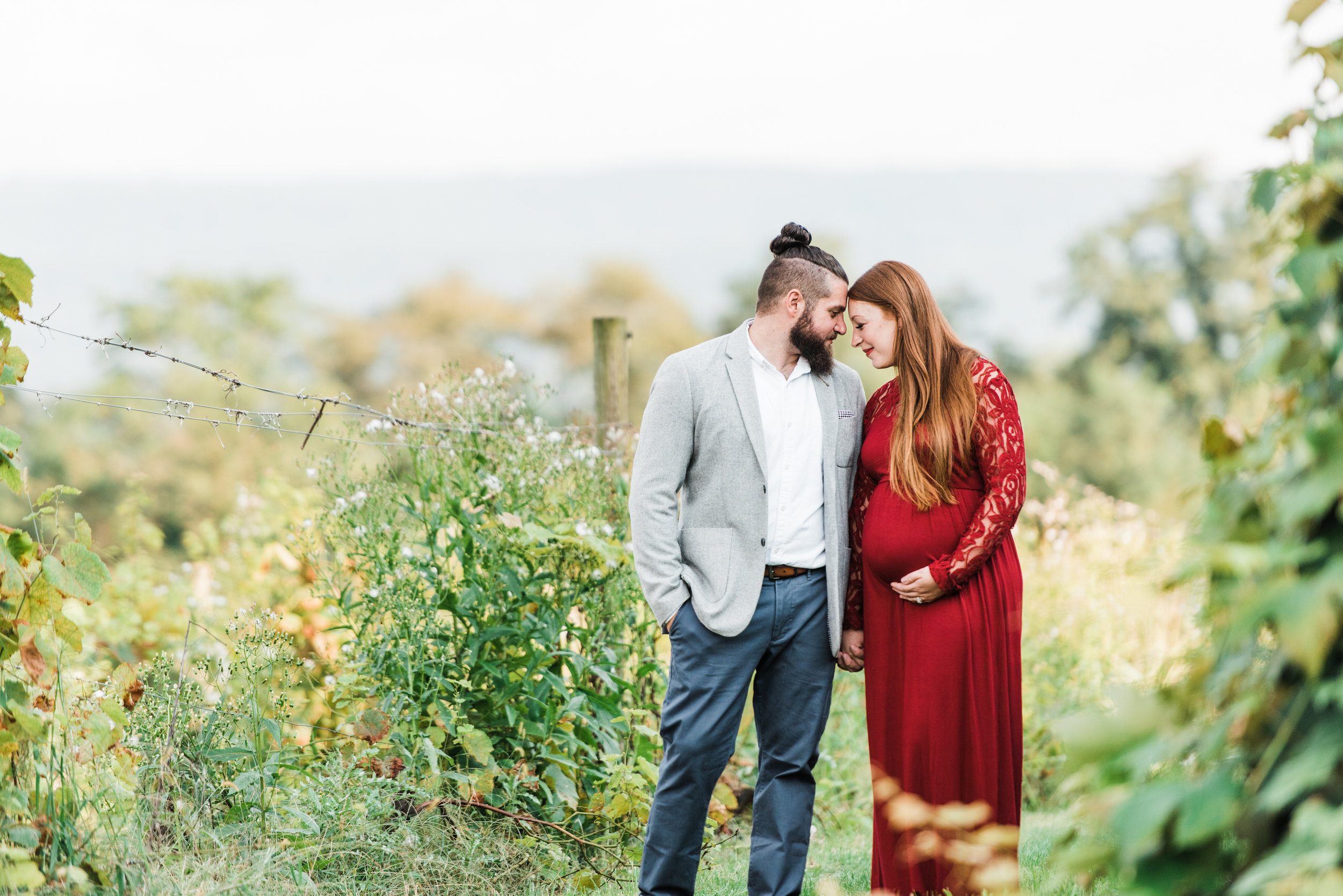 pittsburgh-maternity-photographers-winery-apple-orchard-session_38.jpg