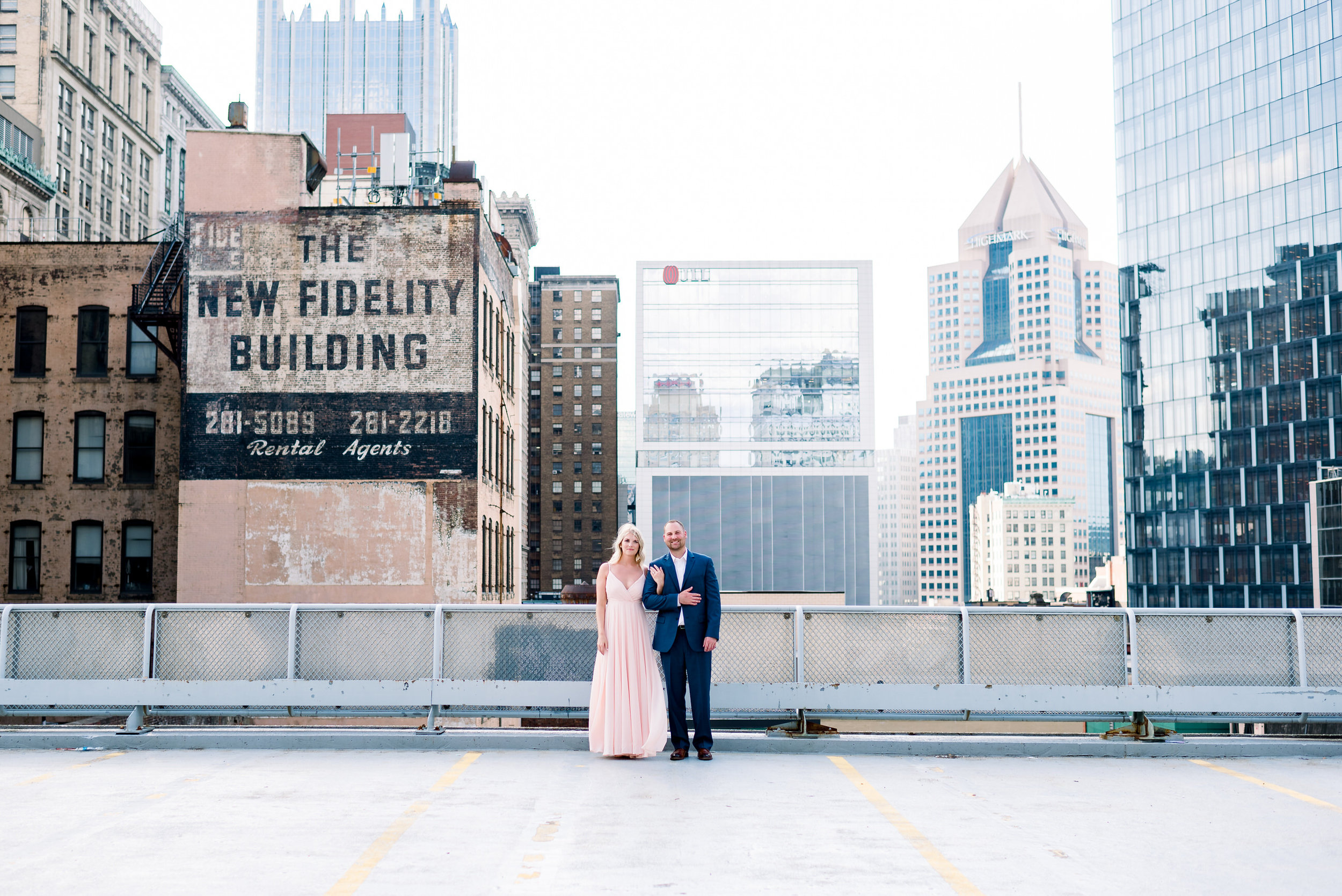 downtown-pittsburgh-rooftop-engagement-session-ashley-reed-photography14.jpg