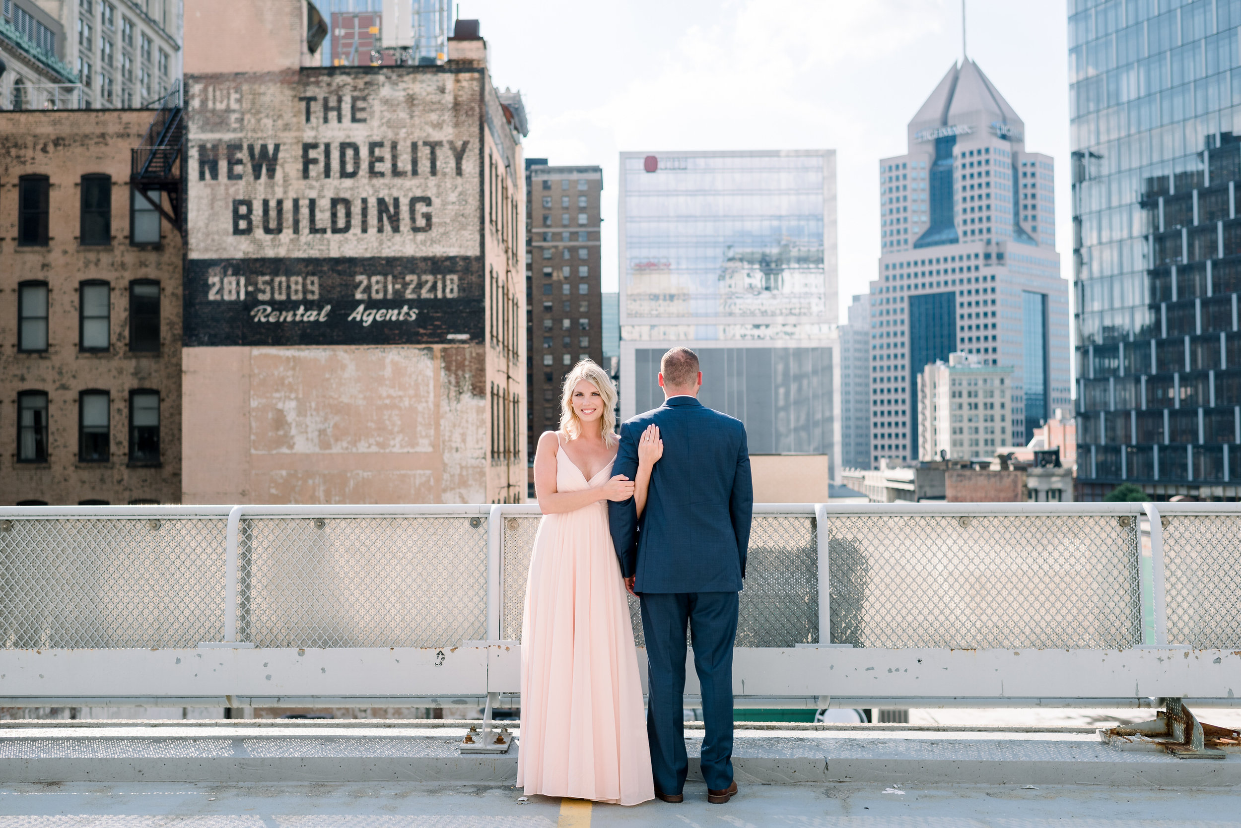 downtown-pittsburgh-rooftop-engagement-session-ashley-reed-photography3.jpg