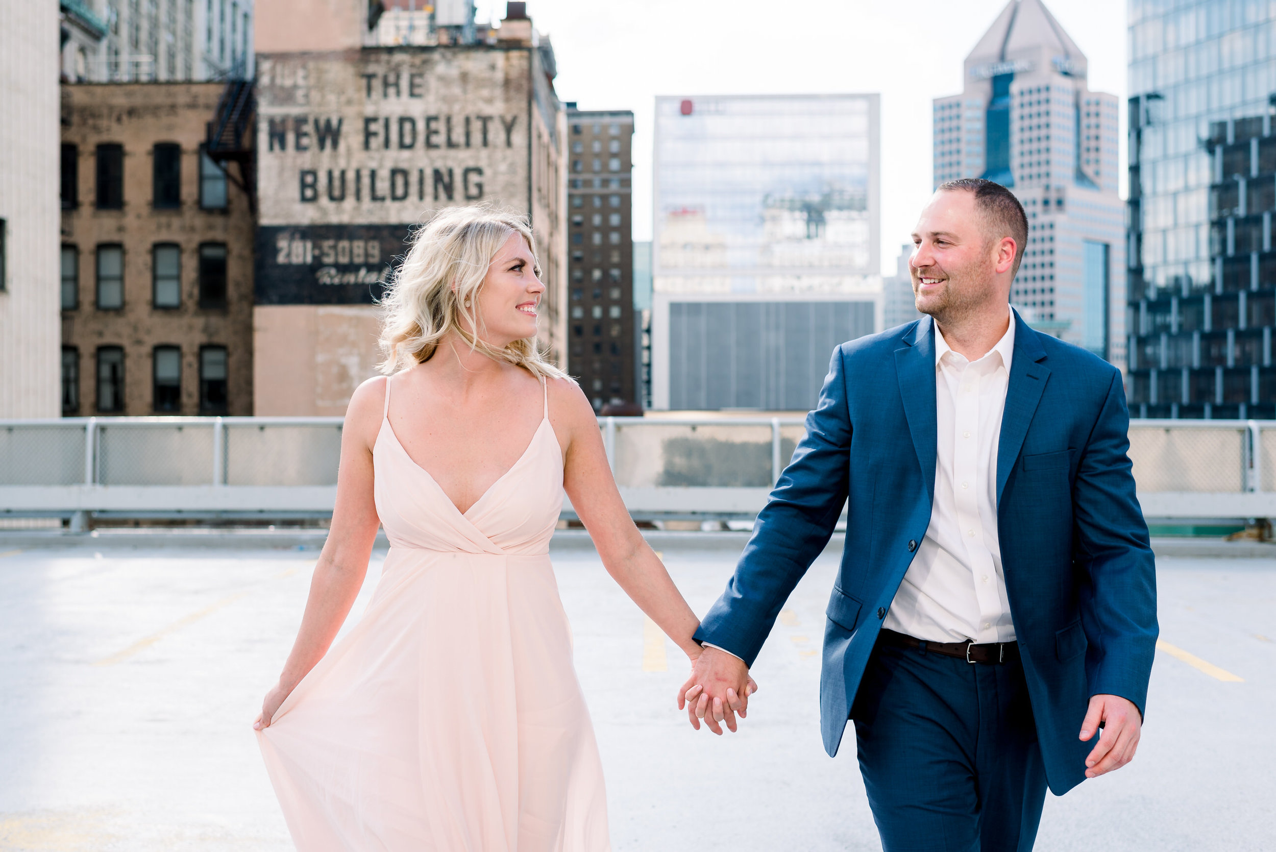 downtown-pittsburgh-rooftop-engagement-session-ashley-reed-photography9.jpg