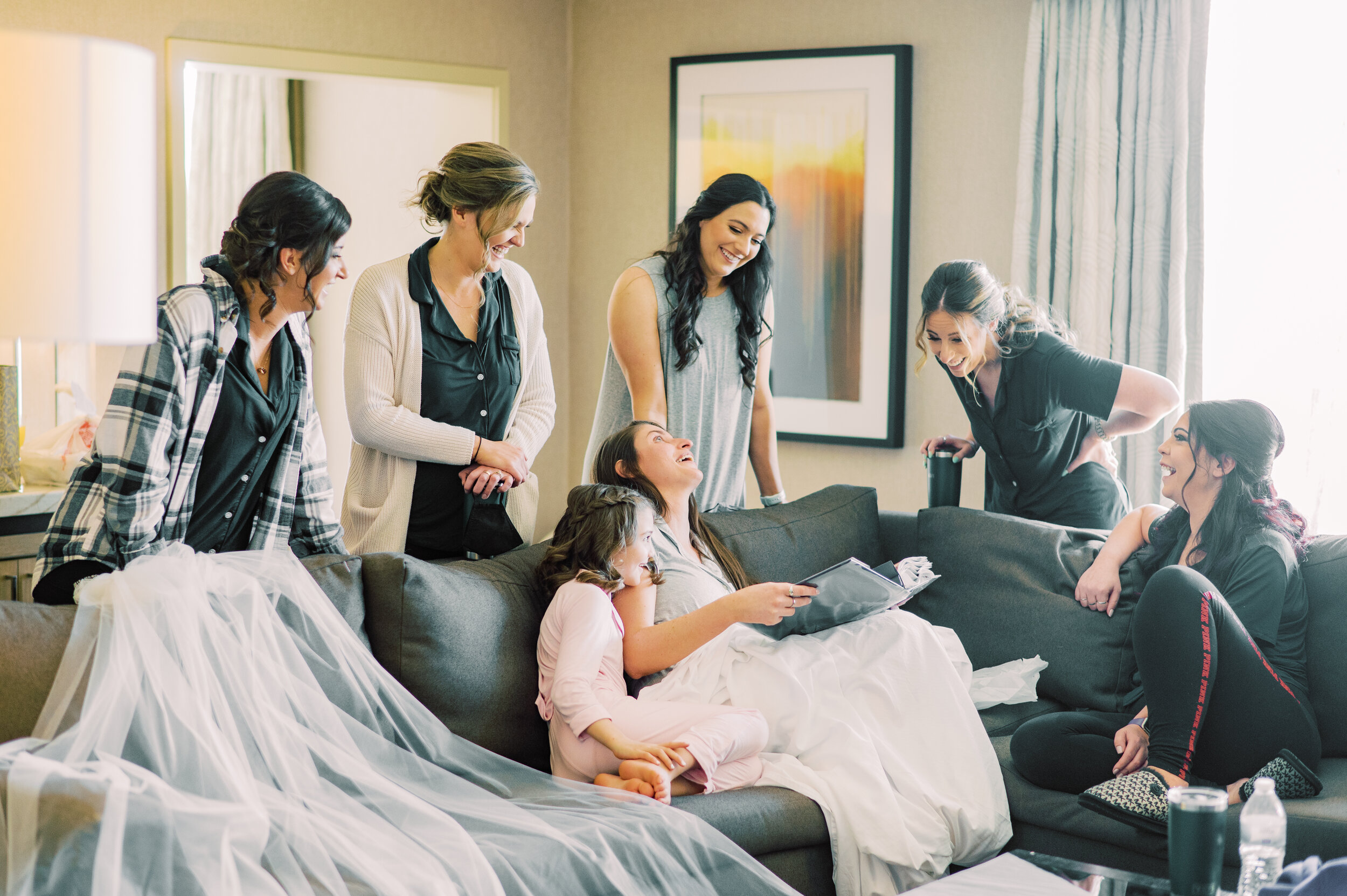 Weddings-at-The-DoubleTree-by-Hilton-Hotel-Pittsburgh-Ashley-Reed-Photography-03.jpg