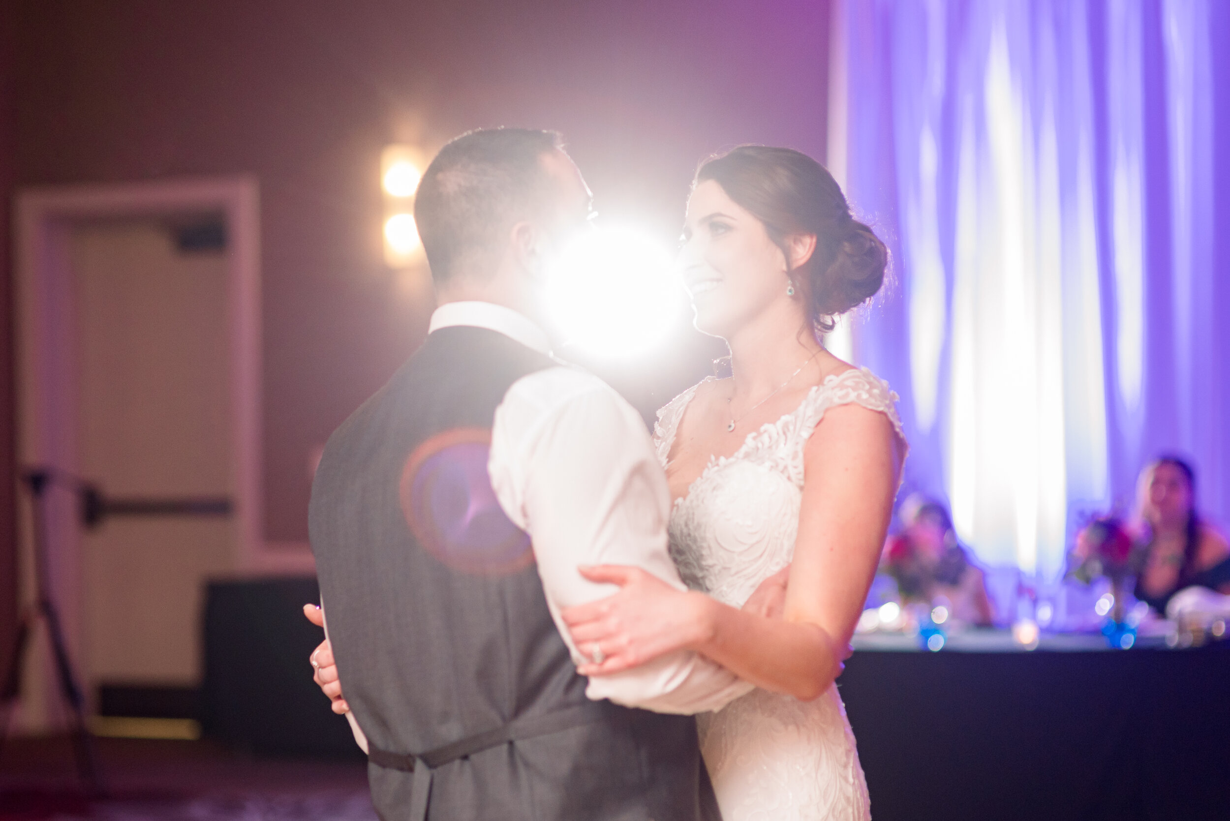 Weddings-at-The-DoubleTree-by-Hilton-Hotel-Pittsburgh-Ashley-Reed-Photography-65.jpg